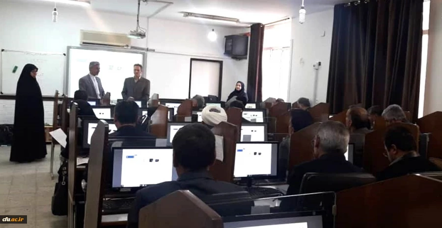 کارگاه نحوه اجرای دروس رسمی الکترونیکی اساتید دانشگاه فرهنگیان استان خوزستان 