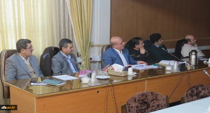 سومین دوره ی آموزشی تخصصی برنامه و بودجه با تدریس دکتر مصلحی، مهندس فرودی و دکتر حسینی ویژه عوامل طرح، برنامه و بودجه 9 استان کشور

 9