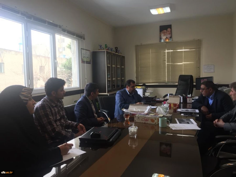 داوری پوسترهای همیاران سلامت جهت حضور در چهارمین همایش سراسری همیاران سلامت دانشگاه ها و موسسات آموزشی سراسر کشور 3