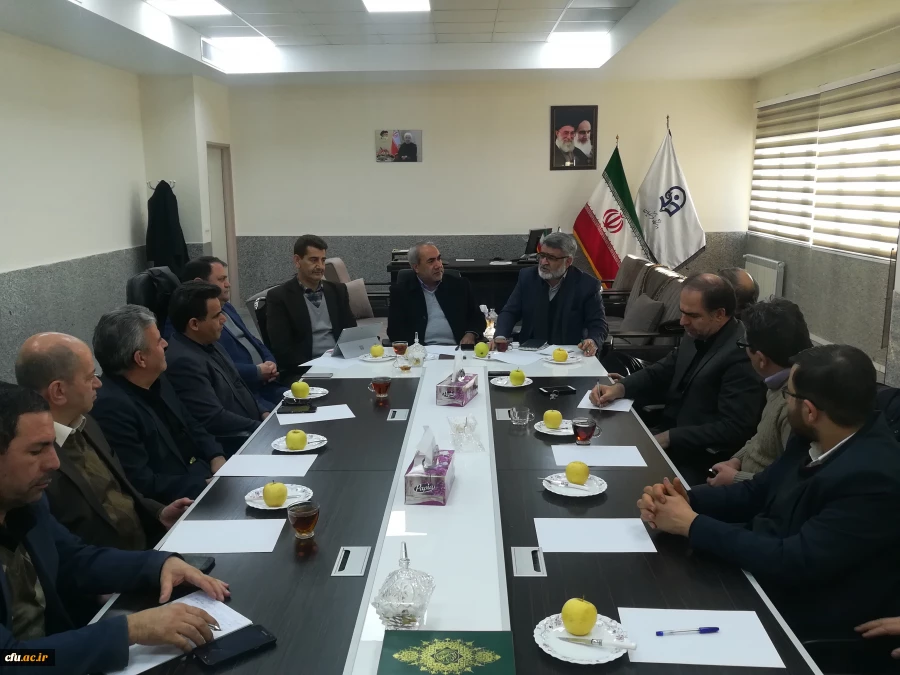 جلسه هم اندیشی با ایثارگران دانشگاه فرهنگیان استان آذربایجان شرقی 4