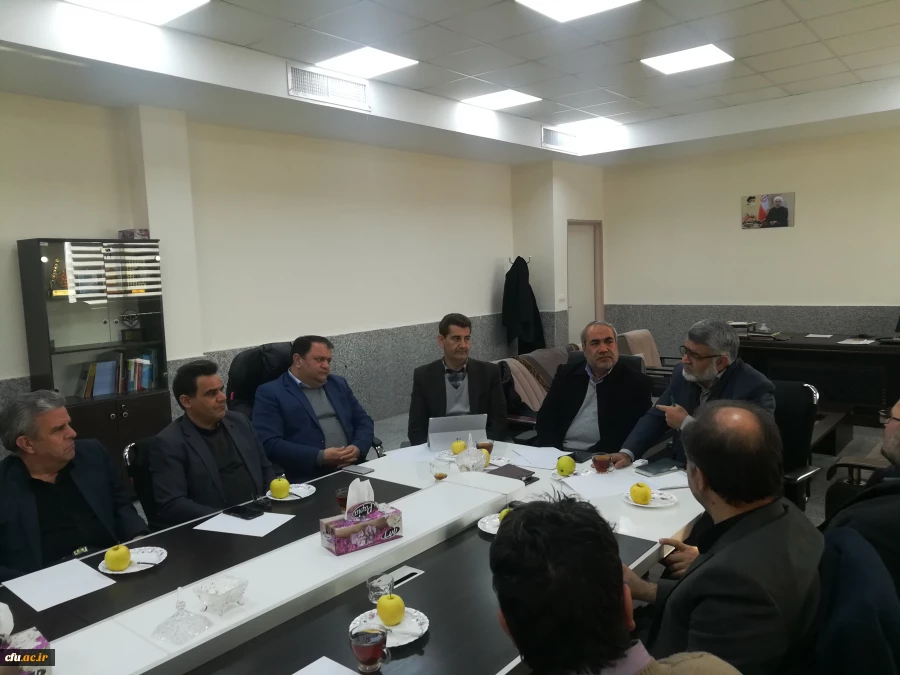 جلسه هم اندیشی با ایثارگران دانشگاه فرهنگیان استان آذربایجان شرقی 6