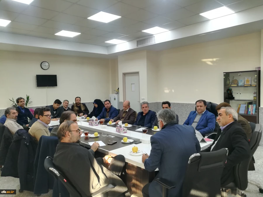 جلسه هم اندیشی با ایثارگران دانشگاه فرهنگیان استان آذربایجان شرقی 7