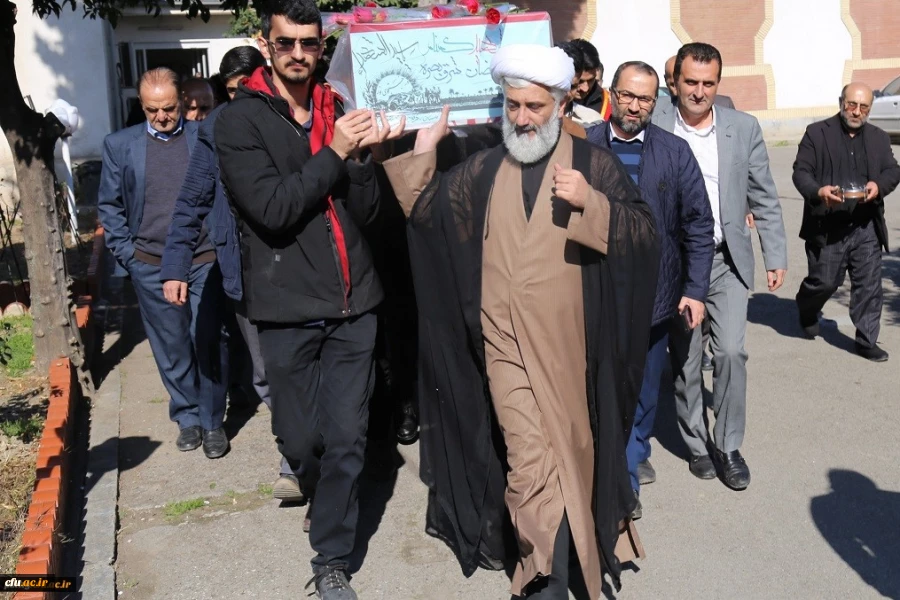 مراسم استقبال از پیکر مطهر شهید گمنام دفاع مقدس در پردیس امام خمینی (ره)گرگان
 5