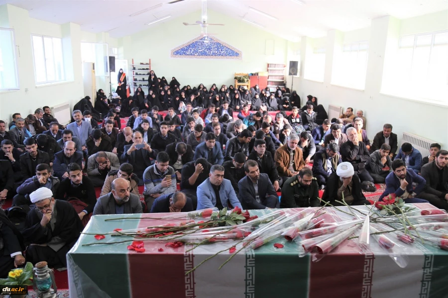 مراسم استقبال از پیکر مطهر شهید گمنام دفاع مقدس در پردیس امام خمینی (ره)گرگان
 6