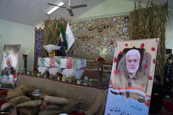 مراسم استقبال از پیکر مطهر شهید گمنام دفاع مقدس در پردیس امام خمینی (ره)گرگان
 9