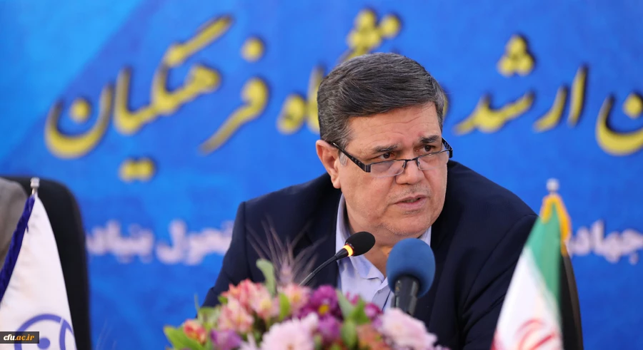 کسر 45 درصد از حقوق دانشجومعلمان از موارد قانونی است که از گذشته در تربیت معلم بوده و اکنون نیز انجام می شود 2