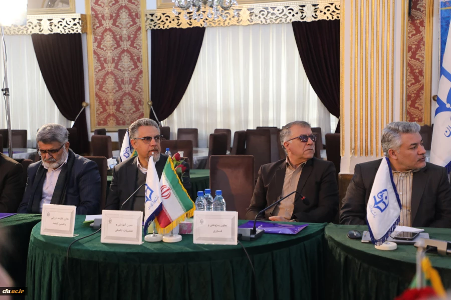 کسر 45 درصد از حقوق دانشجومعلمان از موارد قانونی است که از گذشته در تربیت معلم بوده و اکنون نیز انجام می شود 9