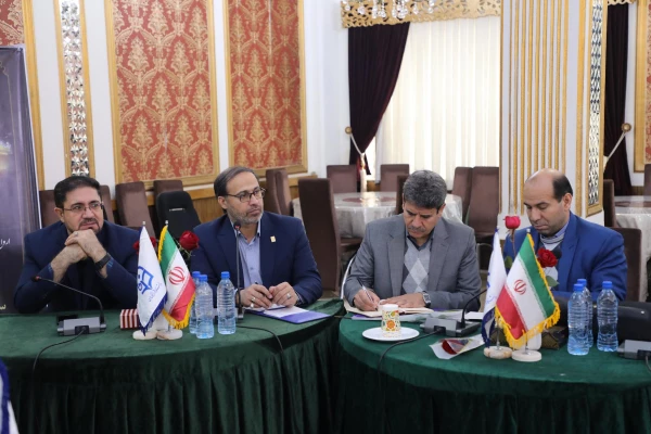 کسر 45 درصد از حقوق دانشجومعلمان از موارد قانونی است که از گذشته در تربیت معلم بوده و اکنون نیز انجام می شود 36