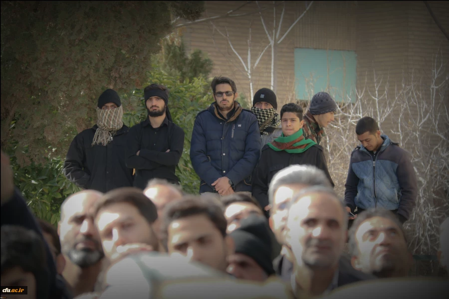 حضور مشاور ریاست دانشگاه و مدیر کل امور شاهد و ایثارگران دانشگاه فرهنگیان در مراسم تشییع و تدفین شهید گمنام در دانشگاه فرهنگیان یزد 6