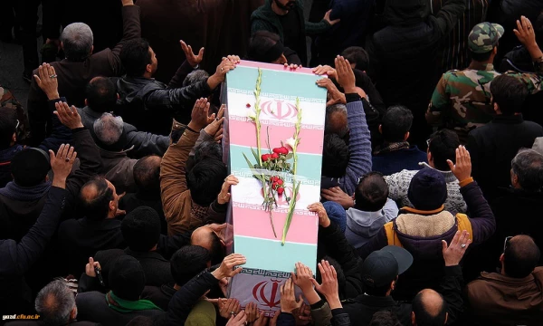 حضور مشاور ریاست دانشگاه و مدیر کل امور شاهد و ایثارگران دانشگاه فرهنگیان در مراسم تشییع و تدفین شهید گمنام در دانشگاه فرهنگیان یزد 14