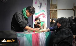 حضور مشاور ریاست دانشگاه و مدیر کل امور شاهد و ایثارگران دانشگاه فرهنگیان در مراسم تشییع و تدفین شهید گمنام در دانشگاه فرهنگیان یزد 21