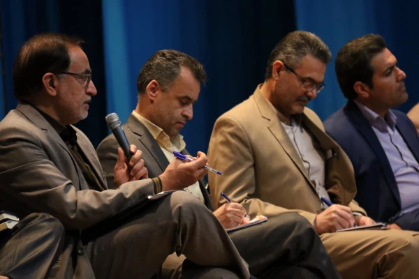 نشست پرسش و پاسخ دانشجویی 6