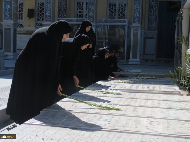 تجدید میثاق کارکنان و دانشجویان پردیس حضرت فاطمه الزهرا(س) یزد با شهدا و آرمان های انقلاب اسلامی 7