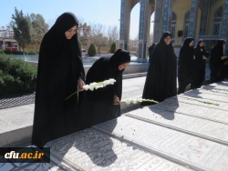 تجدید میثاق کارکنان و دانشجویان پردیس حضرت فاطمه الزهرا(س) یزد با شهدا و آرمان های انقلاب اسلامی 8