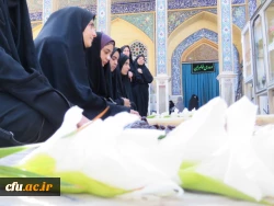 تجدید میثاق کارکنان و دانشجویان پردیس حضرت فاطمه الزهرا(س) یزد با شهدا و آرمان های انقلاب اسلامی 9