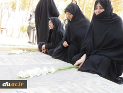 تجدید میثاق کارکنان و دانشجویان پردیس حضرت فاطمه الزهرا(س) یزد با شهدا و آرمان های انقلاب اسلامی 10