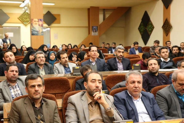 اعتقاد مجموعه دانشگاه به انجام کارهای فرهنگی است ، کار فرهنگی قیمتی ندارد و نباید برای آن سقفی تعیین کرد 3