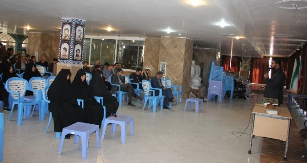 مراسم عطرافشانی و غبارروبی قبور مطهر شهدا توسط رئیس، کارکنان و اساتید دانشگاه فرهنگیان کرمان 