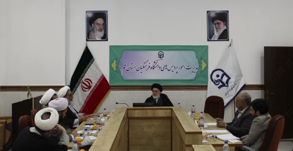 محور تحول بنیادین منابع انسانی است  2