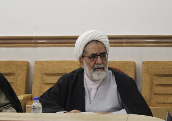 محور تحول بنیادین منابع انسانی است  4