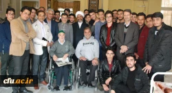 عیادت دانشجو معلمان دانشگاه فرهنگیان خراسان رضوی از جانبازان قطع نخاعی در مرکز توانبخشی امام خمینی (ره) مشهد