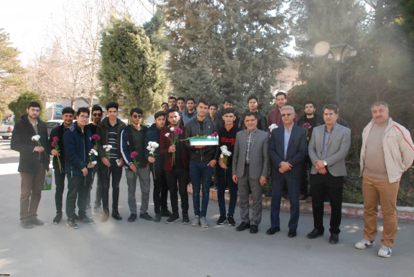 عیادت دانشجو معلمان دانشگاه فرهنگیان خراسان رضوی از جانبازان قطع نخاعی در مرکز توانبخشی امام خمینی (ره) مشهد 2