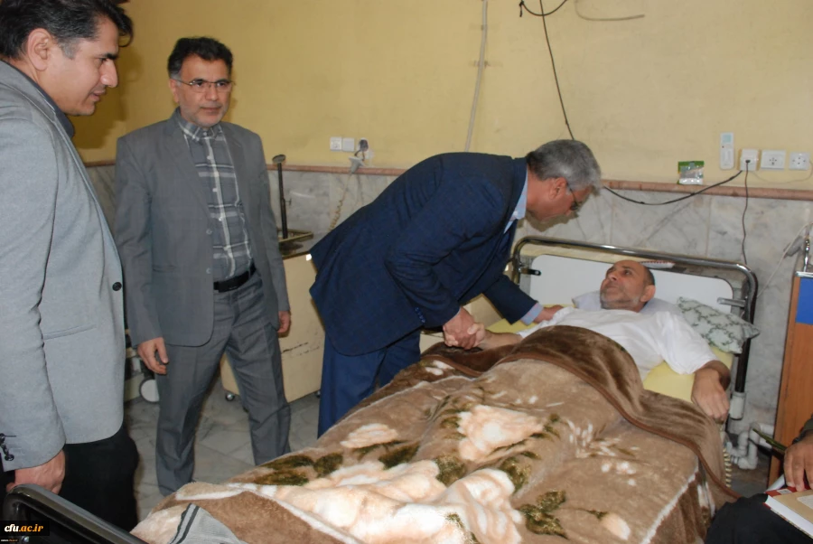 عیادت دانشجو معلمان دانشگاه فرهنگیان خراسان رضوی از جانبازان قطع نخاعی در مرکز توانبخشی امام خمینی (ره) مشهد 4