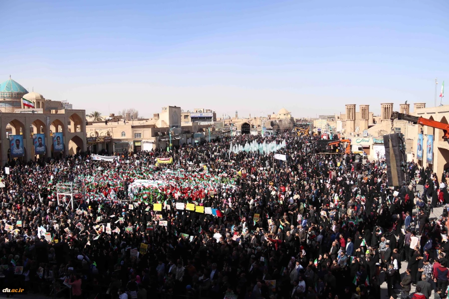 تجدید میثاق دانشجومعلمان و دانشگاهیان دانشگاه فرهنگیان یزد با حضور در راهپیمایی 22 بهمن 4