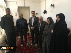 دیدار مدیر امور پردیس های استان یزد با خانواده چهار شهید دوران دفاع مقدس 3