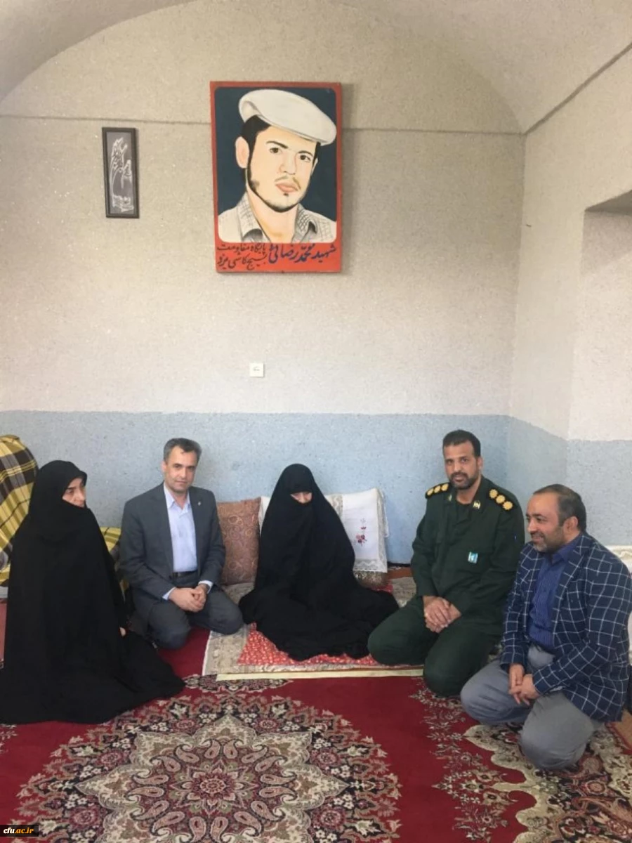 دیدار مدیر امور پردیس های استان یزد با خانواده چهار شهید دوران دفاع مقدس 4