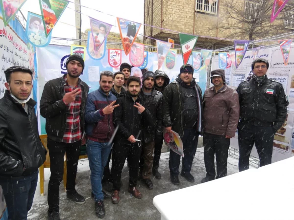 حضور دانشگاهیان دانشگاه فرهنگیان استان مرکزی در راهپیمایی ۲۲ بهمن
 5