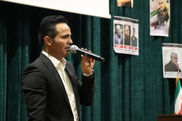 برپایی جشن انقلاب با حضور خانواده دانشگاه فرهنگیان کرمان  4