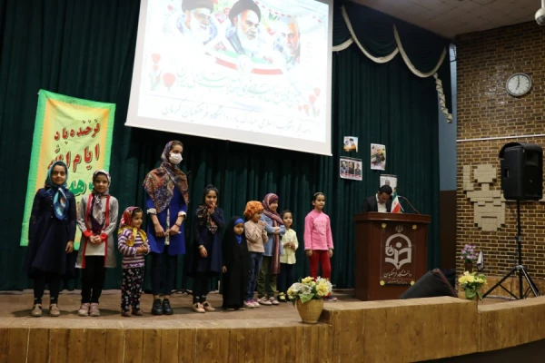 برپایی جشن انقلاب با حضور خانواده دانشگاه فرهنگیان کرمان  5