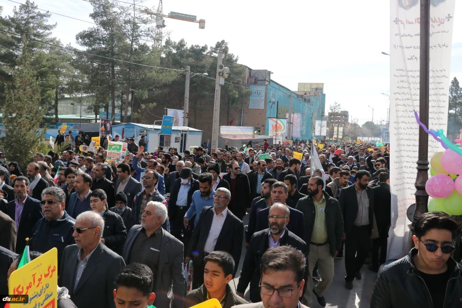 حضور حماسی دانشگاه فرهنگیان کرمان در راهپیمایی یوم الله ۲۲ بهمن 6