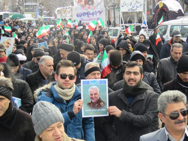 حضور اساتید, کارکنان و دانشجو معلمان در راهپیمایی ۲۲ بهمن ماه 6