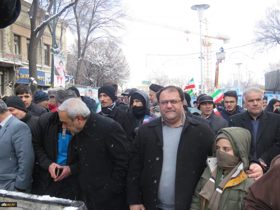 حضور اساتید, کارکنان و دانشجو معلمان در راهپیمایی ۲۲ بهمن ماه 9