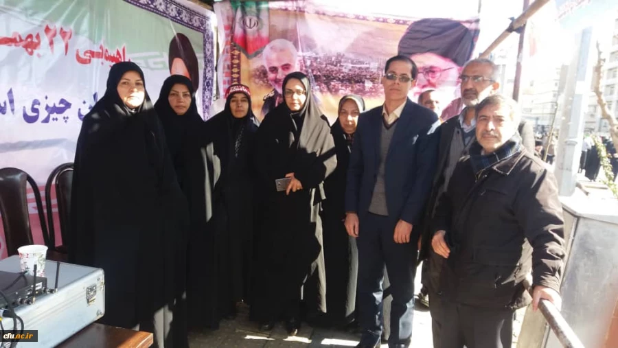 حضور مسئول دفترنهاد رهبری و سرپرست معاونت فرهنگی و اجتماعی دانشگاه به همراه  اساتید،دانشجویان وکارکنان دانشگاه فرهنگیان استان تهران در راهپیمایی ۲۲ بهمن  3