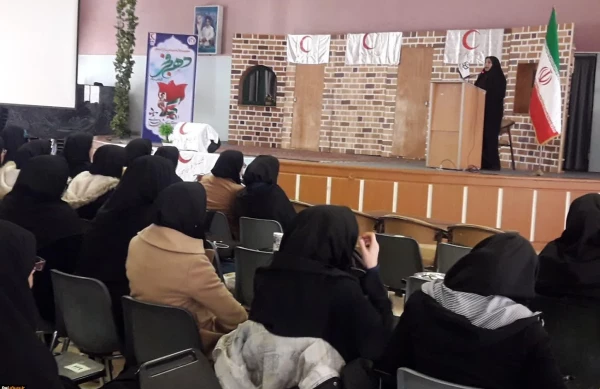 آغاز طرح ویژه آموزشی امداد و نجات در پردیس فاطمه زهرا(س) اصفهان