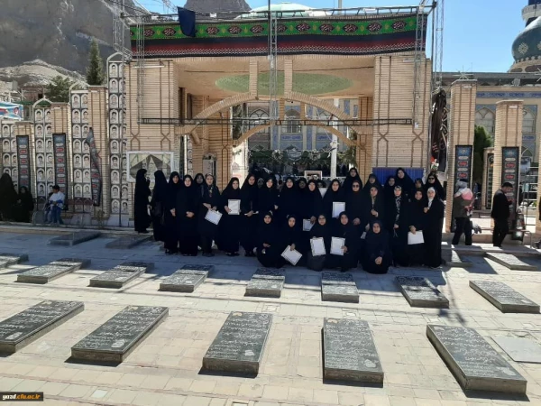 تجدید میثاق دانشجویان پردیس حضرت فاطمه الزهرا(س) یزد با آرمان های سردار شهید حاج قاسم سلیمانی 3