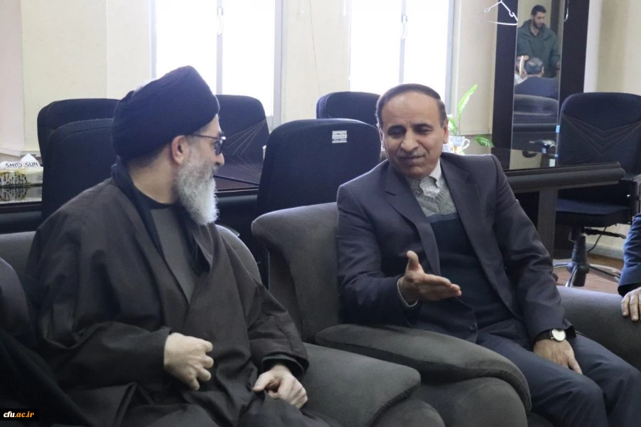 مراسم بزرگداشت اربعین شهادت سردار سرافراز اسلام شهید سپهبد حاج قاسم سلیمانی و بزرگداشت چهل و یکمین سالگرد پیروزی انقلاب اسلامی با سخنرانی حجت الاسلام و المسلمین سید هاشم الحیدری از رهبران جبهه مقاومت در ساری برگزار شد. 2