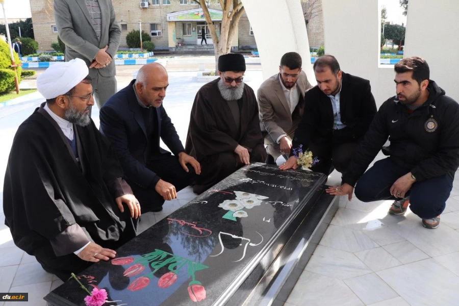 مراسم بزرگداشت اربعین شهادت سردار سرافراز اسلام شهید سپهبد حاج قاسم سلیمانی و بزرگداشت چهل و یکمین سالگرد پیروزی انقلاب اسلامی با سخنرانی حجت الاسلام و المسلمین سید هاشم الحیدری از رهبران جبهه مقاومت در ساری برگزار شد. 6