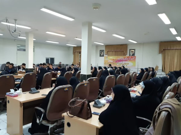 پلیس امنیت اخلاقی مرجع ذی صلاح برای دفاع از ارزش های اخلاقی
 3