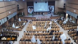 شهید حاج قاسم سلیمانی الگوی بی بدیل جوانان ماست 
 5