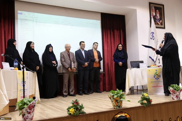 کرسی ترویجی عرضه و نقد ایده علمی با عنوان «اثر بخشی به کارگیری زبان امکان معلمان» بر پرورش سوادهای چند گانه دانش آموزان 6