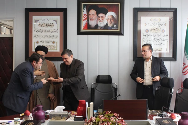 تقدیر از همکاران حقوقی 7