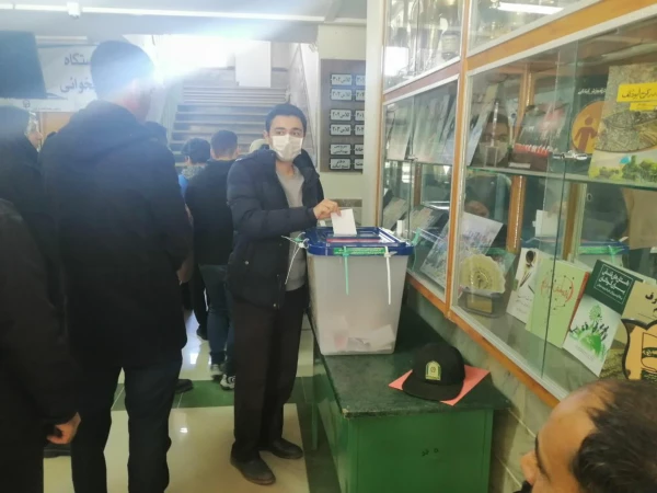 برای ادای دین به شهدا و انجام تکلیف در انتخابات شرکت کردیم 3