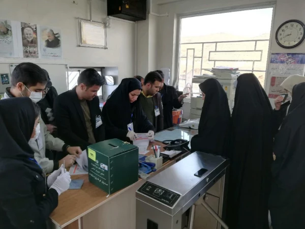 برای ادای دین به شهدا و انجام تکلیف در انتخابات شرکت کردیم 7