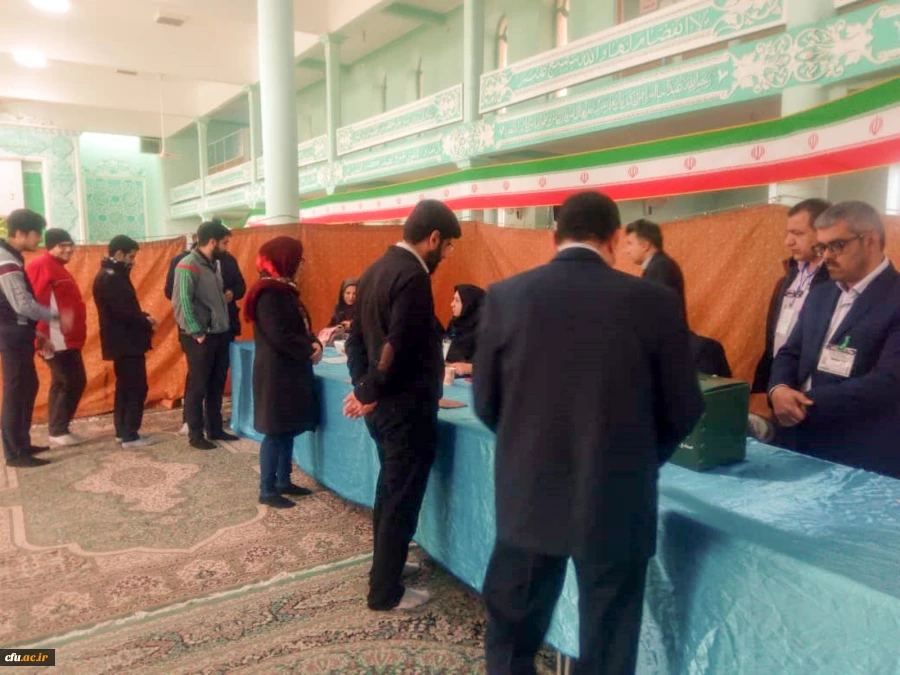 حضور با شکوه دانشجومعلمان دانشگاه فرهنگیان یزد در یازدهمین دوره انتخابات مجلس شورای اسلامی 8