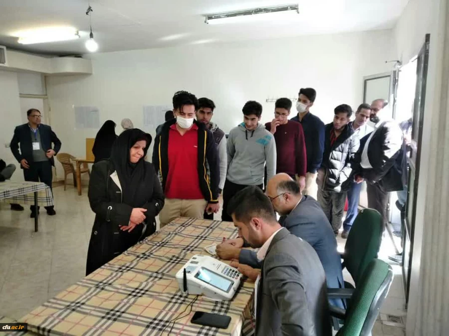 حضور پرشور دانشگاهیان دانشگاه فرهنگیان استان اصفهان در انتخابات مجلس یازدهم