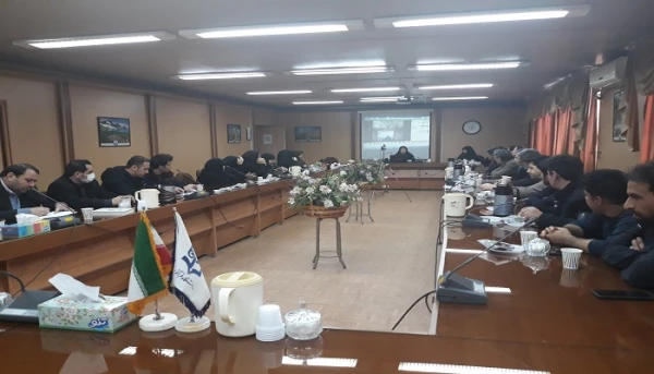 کارگاه راههای پیشگیری از ابتلا و شیوع ویروس کرونا در سالن کنفرانس پردیس شهید رجایی آذربایجان غربی برگزار شد 4